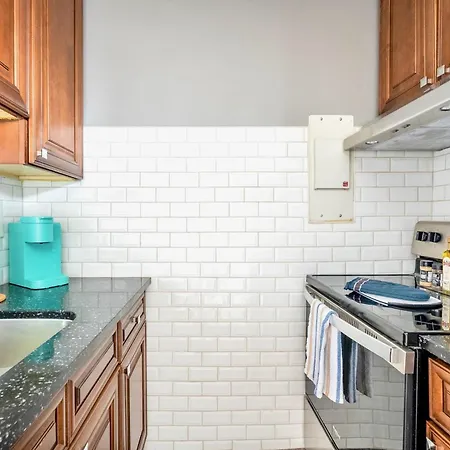 Newly Renovated 2Br Unit In Glenview West Apartment Hamilton Exterior photo